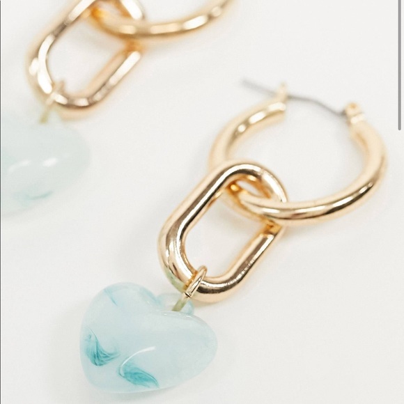 BRAND NEW Reclaimed Vintage Heart Chain Earrings - Picture 3 of 9